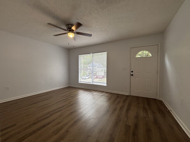 Foto del edificio - 345 Washington Dr