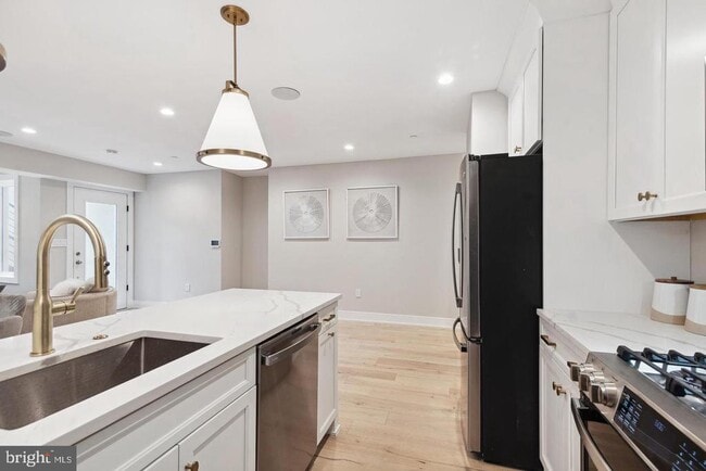 Building Photo - 5305 Connecticut Ave NW