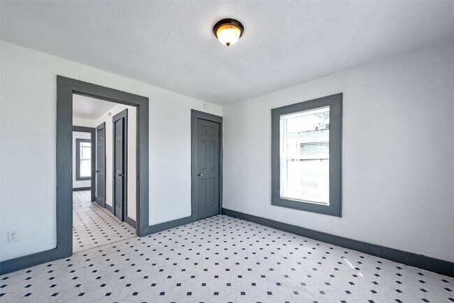 Foto del edificio - 2528 Campbell St