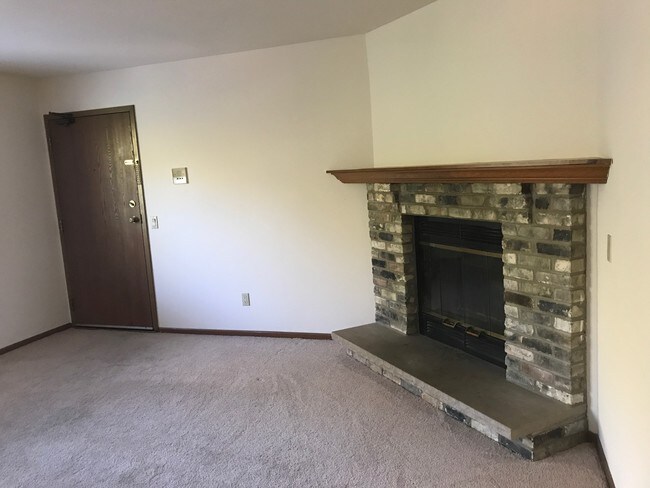 Building Photo - 6748 Jacobs Way