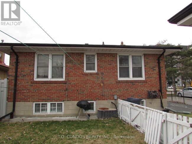 Building Photo - 21 Black Creek Blvd