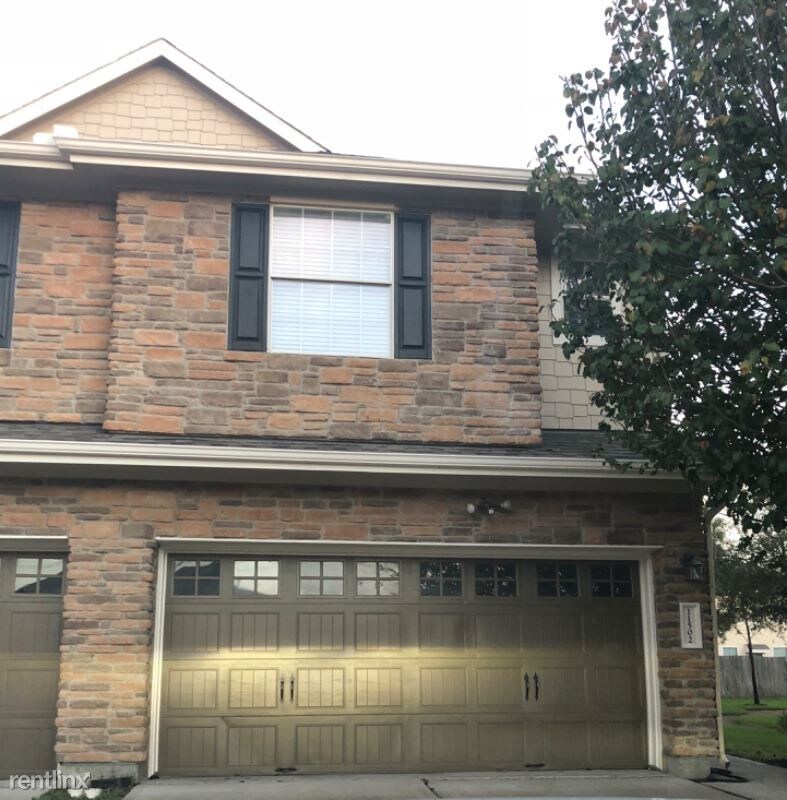 Primary Photo - 11502 Hackmatack Way