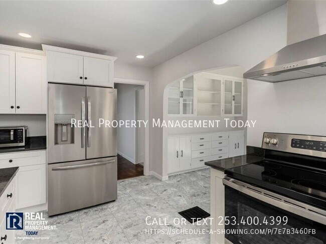 Foto del edificio - 5304 Hyada Blvd NE