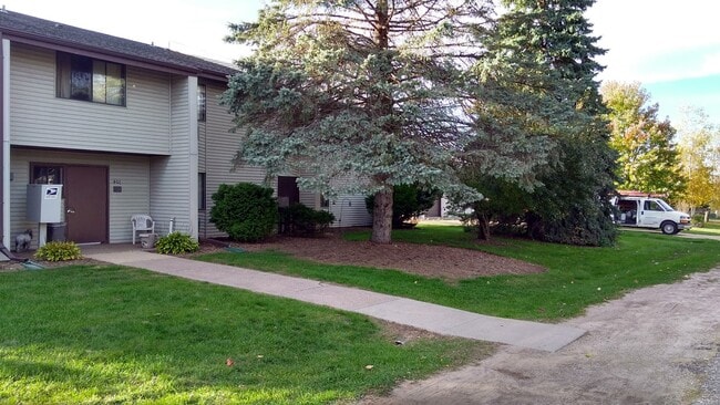 Building Photo - 401 N East St