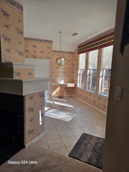 Foto del edificio - 2727 Gregway Ln