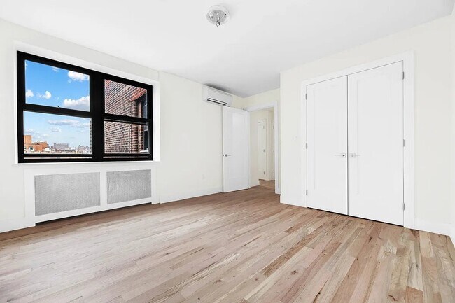 Foto del edificio - 101 E 116th St