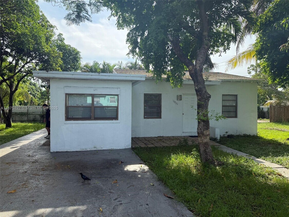 Primary Photo - 17921 NW 2nd Pl