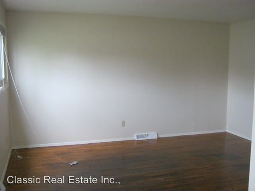 Building Photo - 654 Rogers Rd
