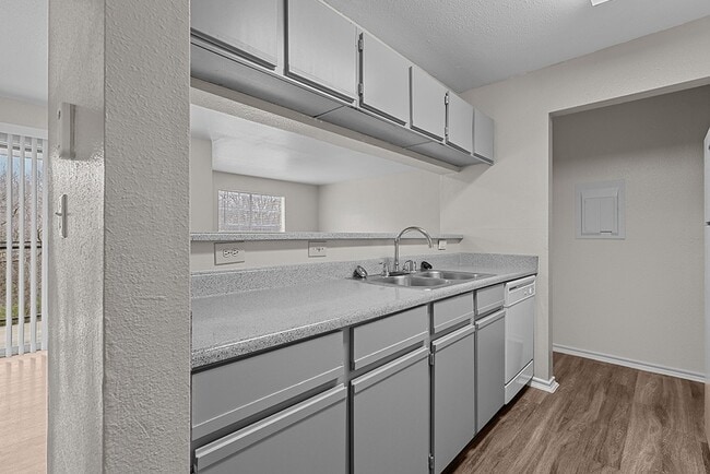 Foto del edificio - Valley Ridge Apartment Homes