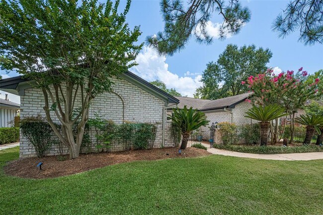 Building Photo - 5115 Kingfisher Dr