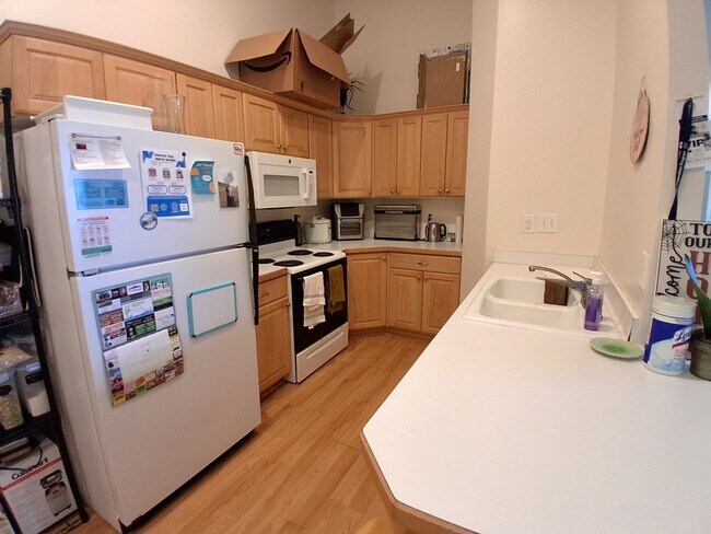 Building Photo - 1541 N 550 W