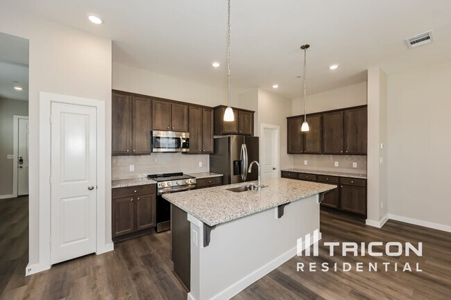Foto del edificio - 3016 Whitetail Ln