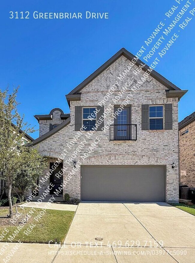 Building Photo - 3112 Greenbriar Dr