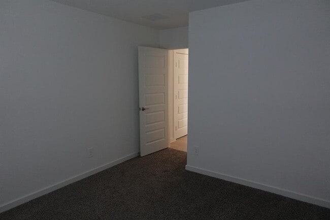 Building Photo - 29926 Ousel Falls Ln