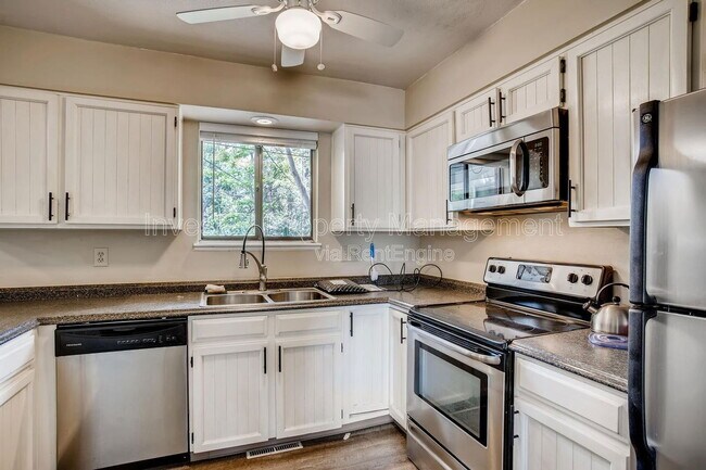 Foto del edificio - 172 S Cody St