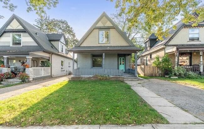 Photo du bâtiment - 7 Marmora St