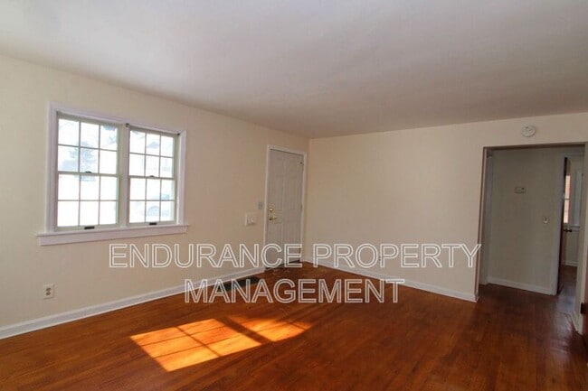 Foto del edificio - 5352 Danroth Ct