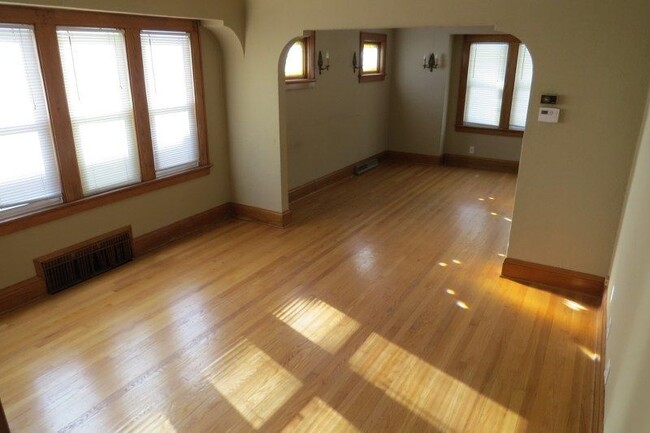 Dining Room to living room view - 1962 S 92nd St