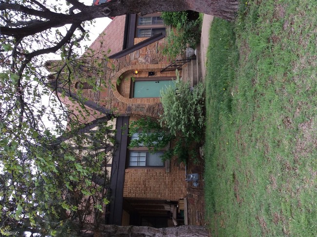 Building Photo - 3 br, 2 bath House - 2109 N Gatewood Ave