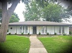 Foto principal - 1304 Oakhill Dr