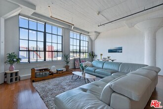 Building Photo - 200 N San Fernando Rd