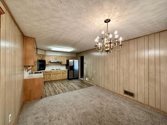 Foto del edificio - 3710 Creekview Cir