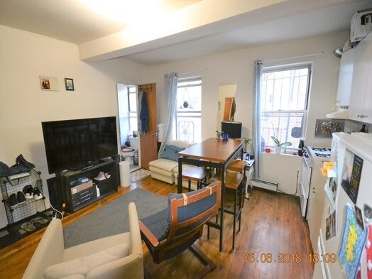 Foto principal - 165 Concord St