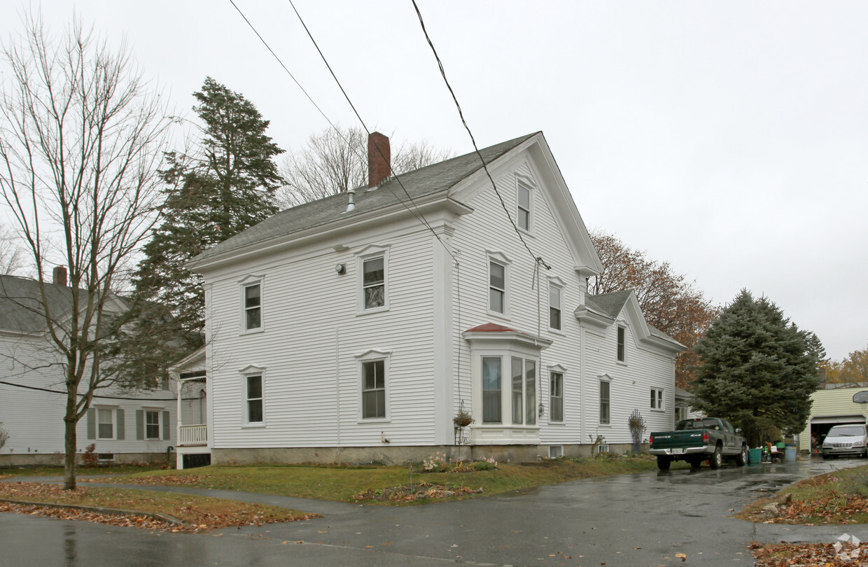 Building Photo - 35 Cumberland St