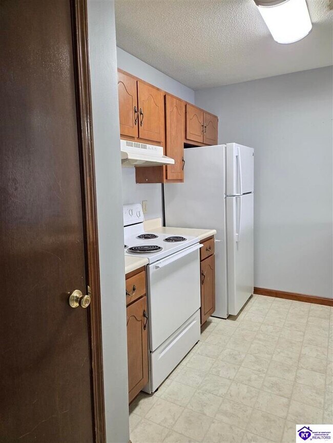 Foto del edificio - 629 Potomac Ct