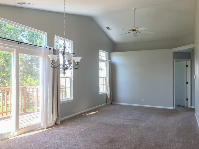 Building Photo - 1320 Brunswick Ct