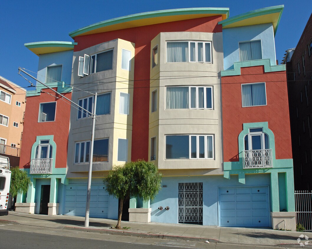 Foto del edificio - 6838 Geary Blvd