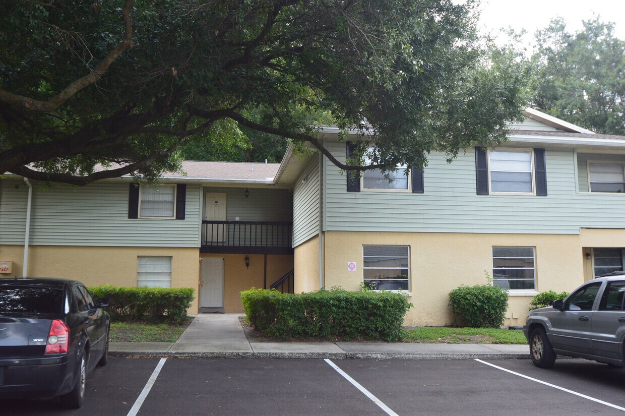 Primary Photo - BRANDON: 2 Bed/2 Bath, 2nd Floor Condo - G...