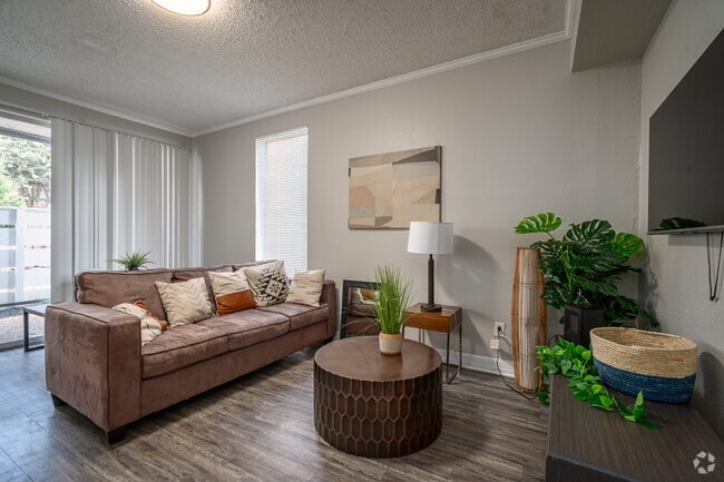 1BR, 1BA - 612SF - Bay House Apartments