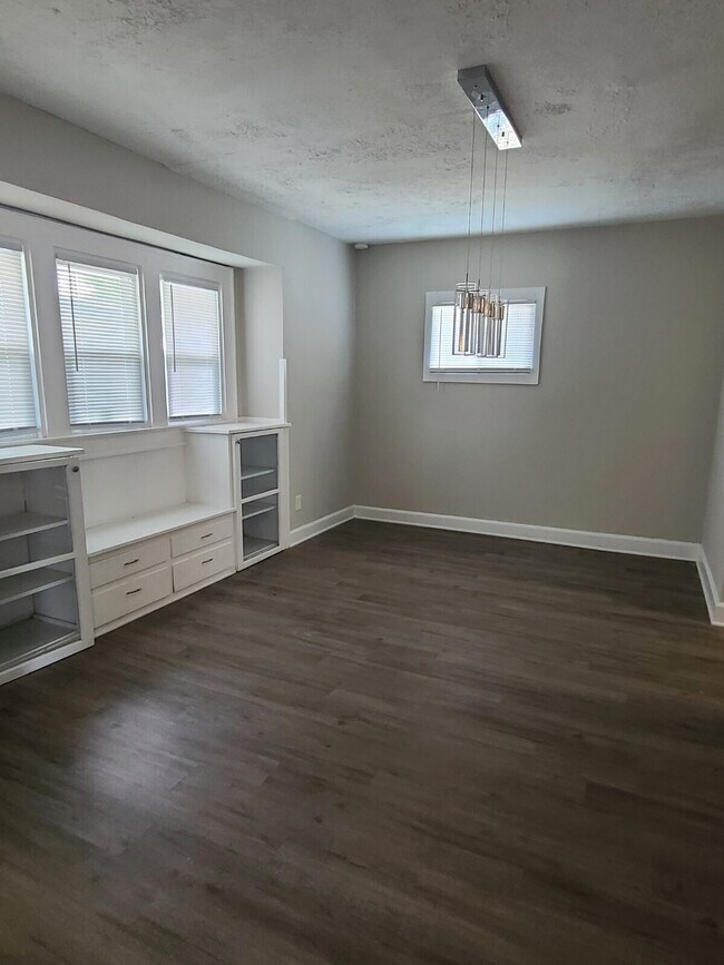 Foto del edificio - 624 N Gray St