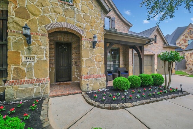 Foto del edificio - 2810 Red Maple Dr