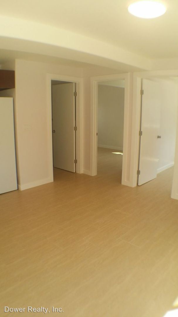 Building Photo - 1130 8th Ave