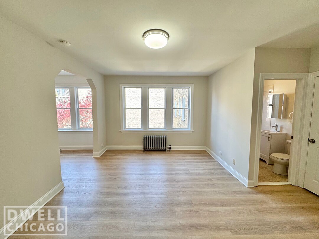 Foto principal - 2618 N Kimball Ave