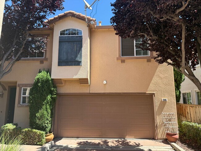 Foto del edificio - 2145 Kingsbury Cir
