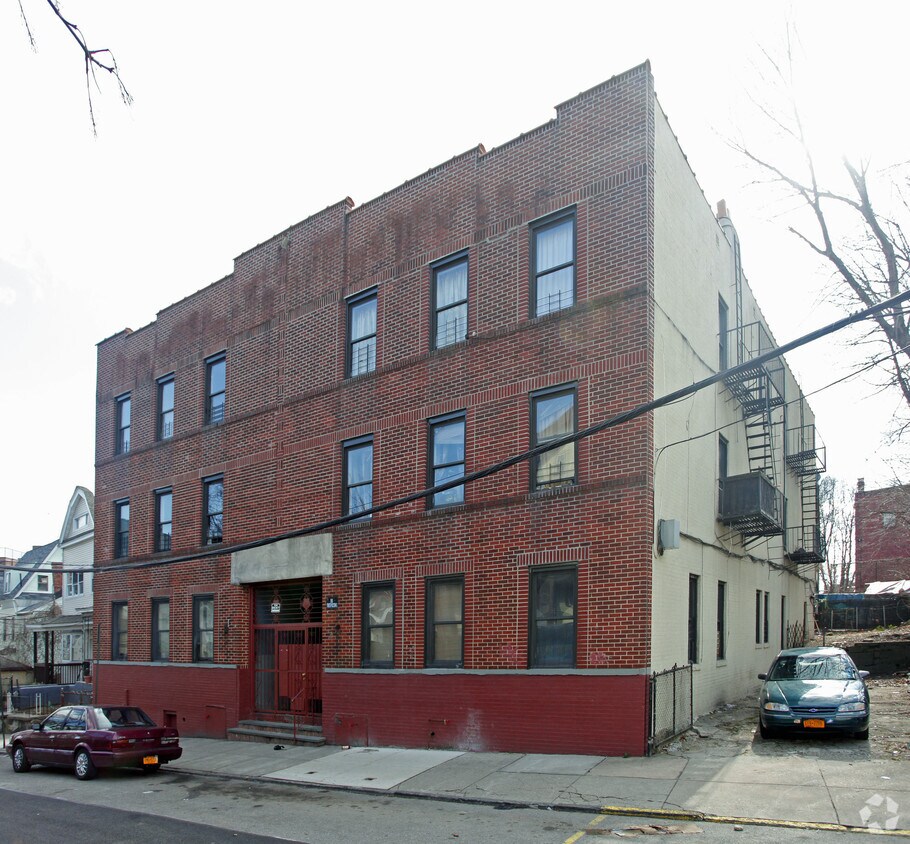 Primary Photo - 2-4 Lafayette Pl