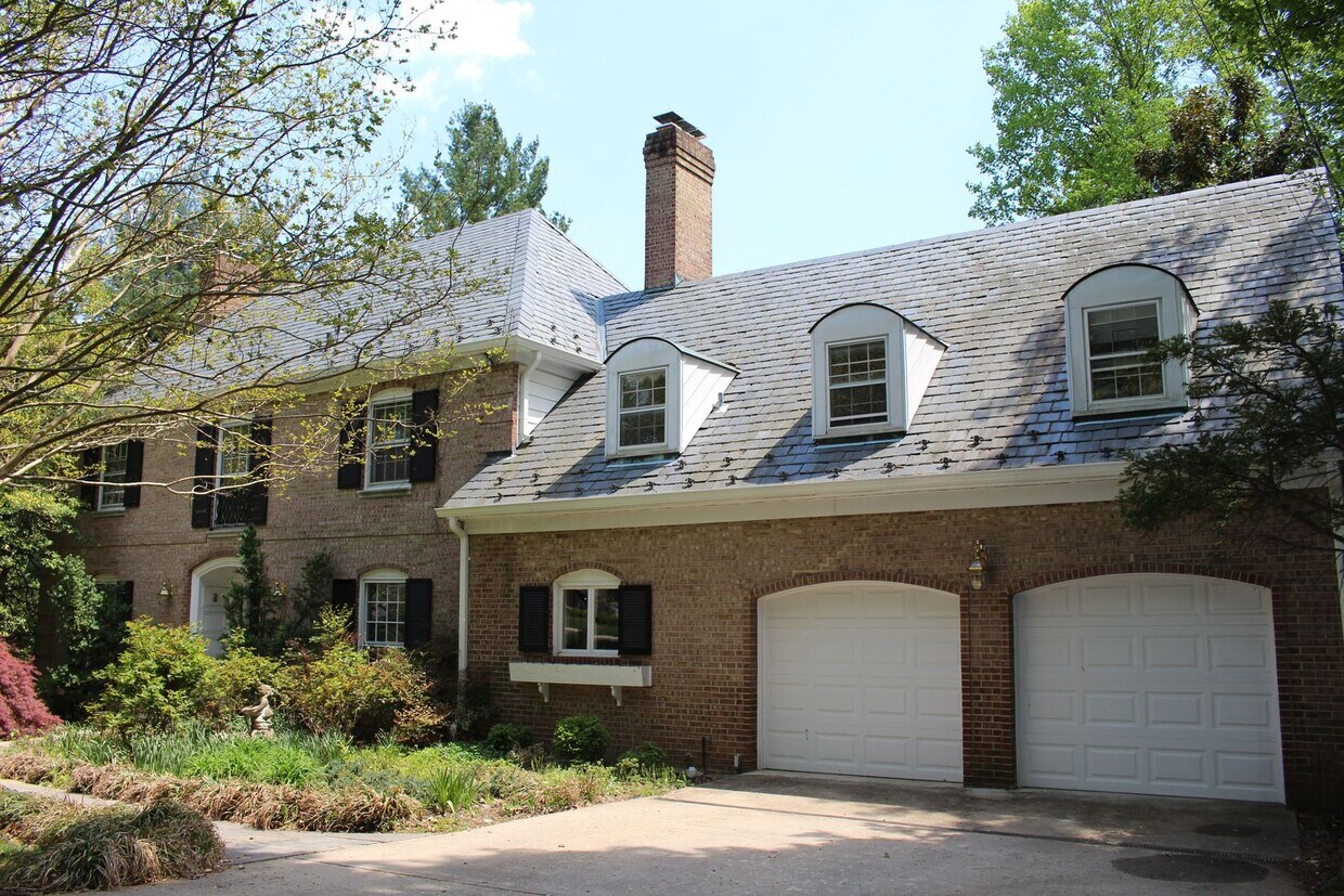 Foto principal - "Coming Soon" Whitman District - Gorgeous ...
