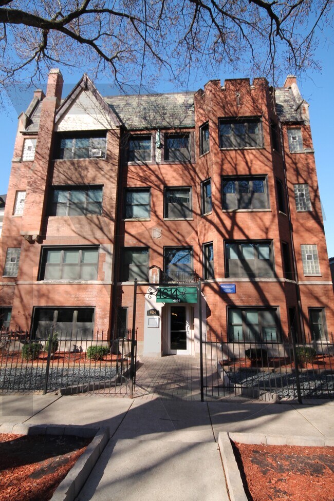Foto del edificio - 4616 N Paulina St