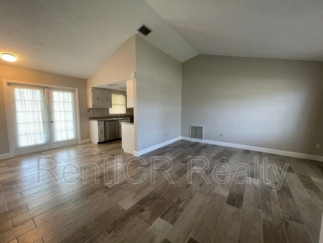 Building Photo - 1118 Greenlea Dr