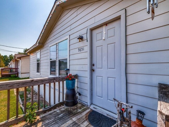 Foto del edificio - 9651 Oak Hill Dr