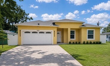 Building Photo - 6804 N Himes Ave
