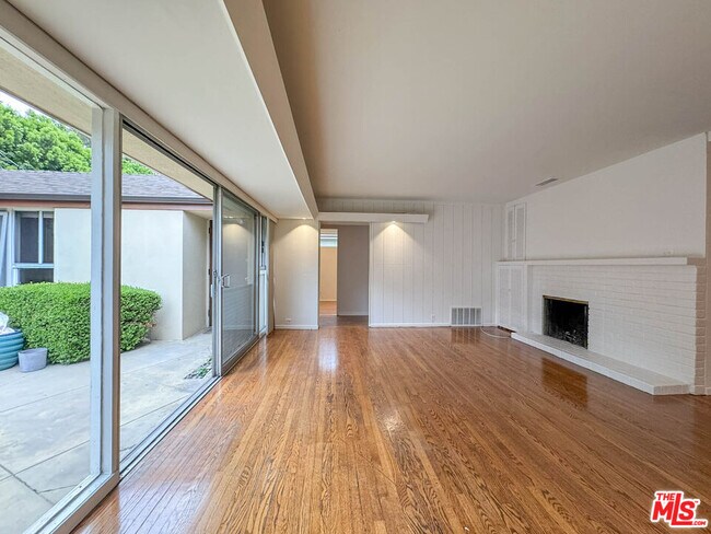 Foto del edificio - 3404 Butler Ave