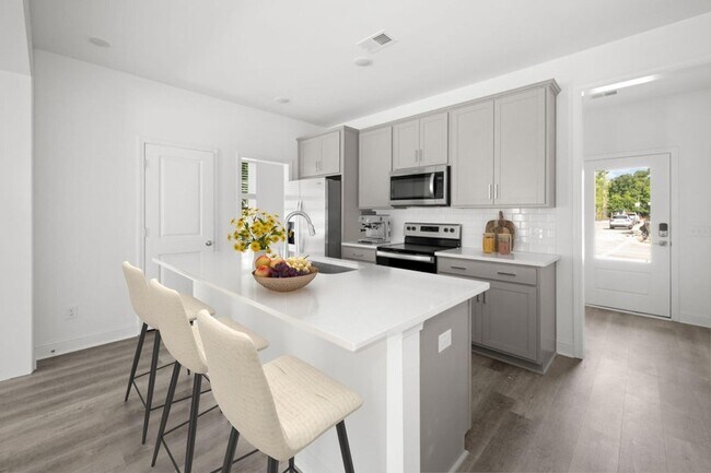 Foto del edificio - 3029 Stonecrest Dr