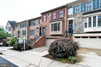 Building Photo - 1038 Grand Oak Way