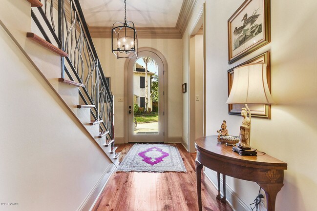 Foto del edificio - 222 Hidden Grove Pl