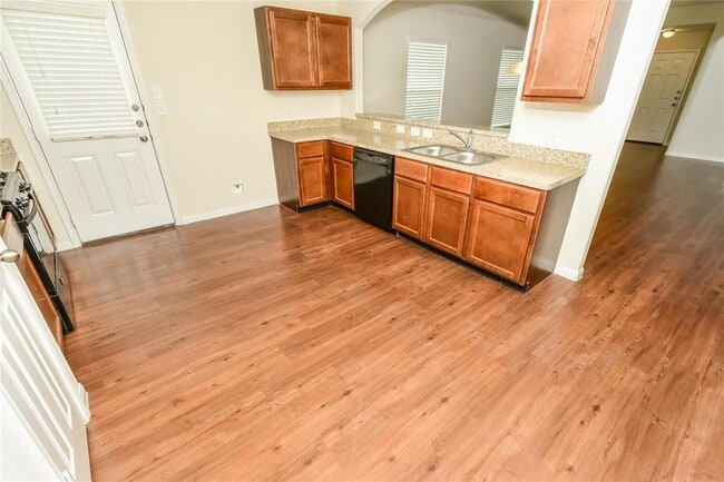 Foto del edificio - 6018 Sugar Field Ln