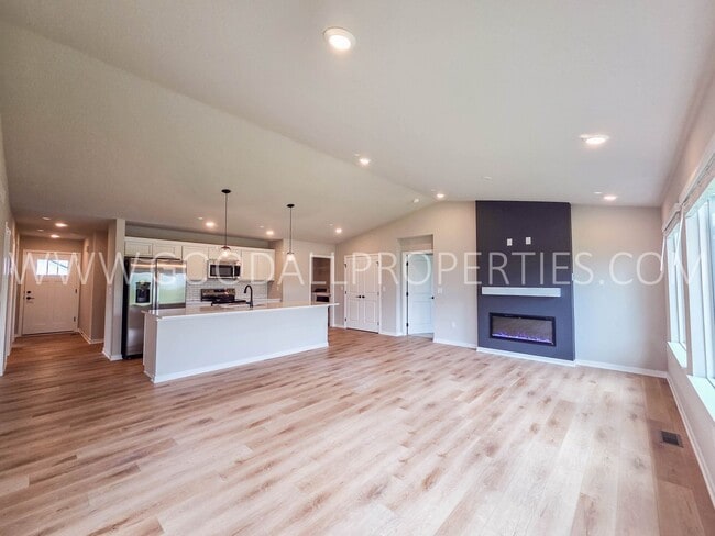 Building Photo - Enjoy new construction living in a prime Norwalk location!